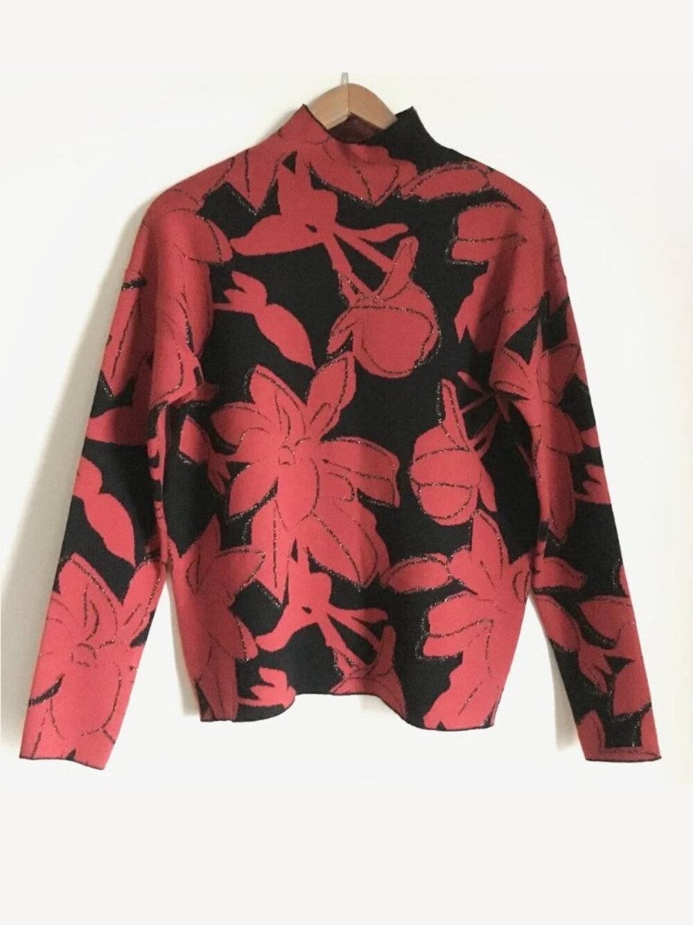 Tahari Red & Black Metallic Floral Mockneck Knit Sweater - M